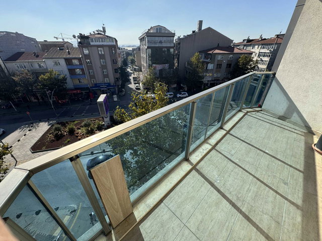 SANCAKTEPE ATATÜRK CADDESI ÜSTÜ 4 ODA 2 SALON TERASLI BALKONLU DUBLEKS