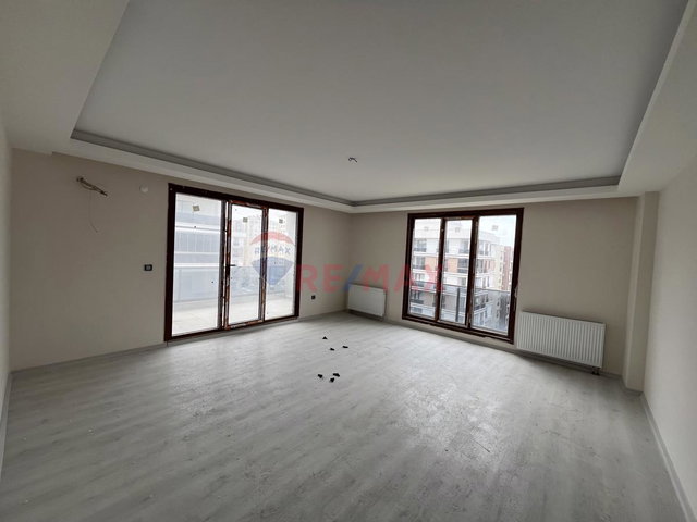 AKS FOCUS PROJESİNDE HAVUZ VE PEYZAJ CEPHE KİRALIK 3+1 DAİRE