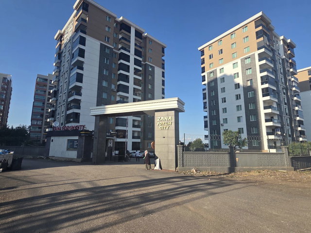 FORUM KARŞISI ZANA FORUM SİTESİNDE SATILIK 3,5+1 DAİRE