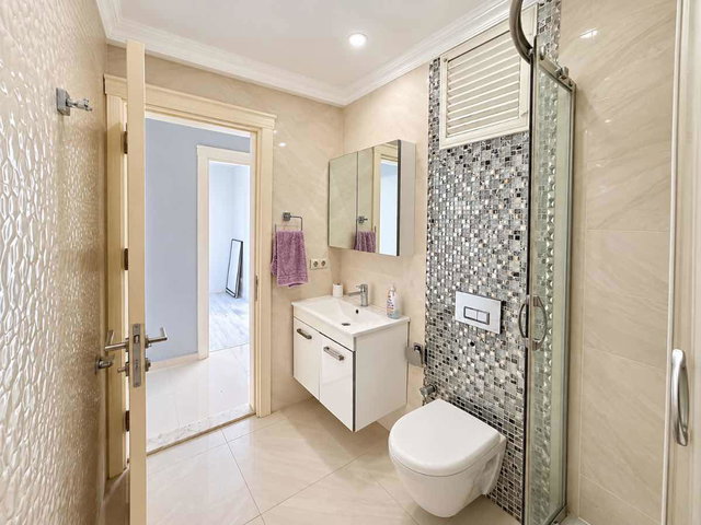 PENDIK SAPANBAĞLARI CADDE ÜZERINDE SATILIK 3+1 DAIRE
