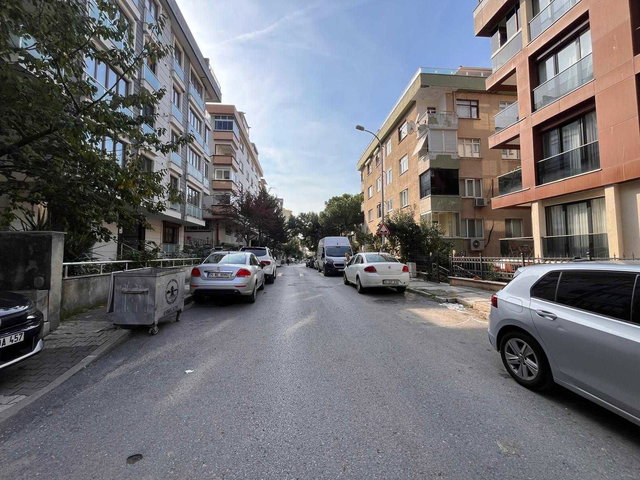 ALTINTEPEDE MERKEZİ KONUMDA SATILIK 3+1 DAİRE