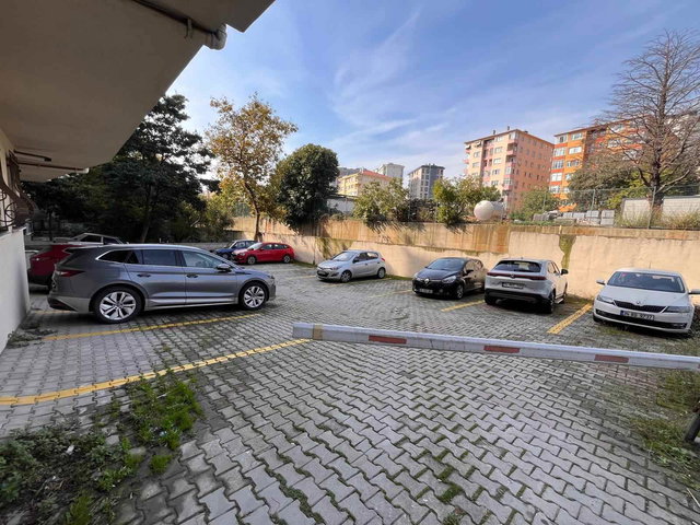 ALTINTEPEDE MERKEZİ KONUMDA SATILIK 3+1 DAİRE