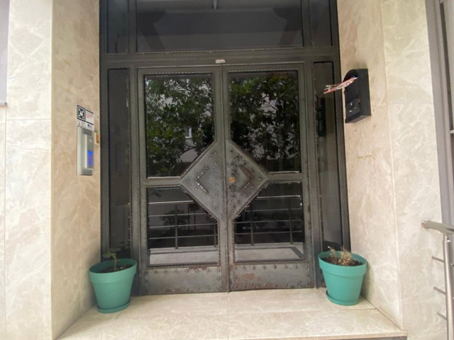 KOZYATAĞI BAYAR CADDESİ ÜZERİNDE KİRALIK (4+1)