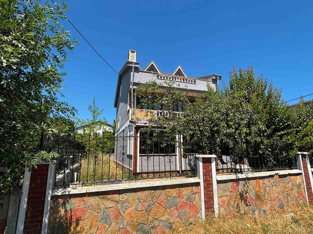 RE/MAX KIYI'DAN 320 M2 İÇİNDE AQUAPARK ARKASINDA MÜSTAKİL VİLLA