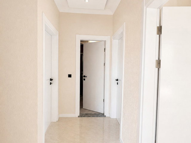 -HER KATTA -YAZLIKTA 80 M2 BAHÇE KULLANIMLI SATILIK 2+1 DAİRE