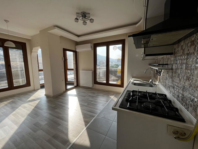 YELKİ OKULLAR BÖLGESİ CADDE ÜZERİ 2+1 KİRALIK DAİRE