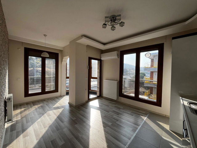 YELKİ OKULLAR BÖLGESİ CADDE ÜZERİ 2+1 KİRALIK DAİRE