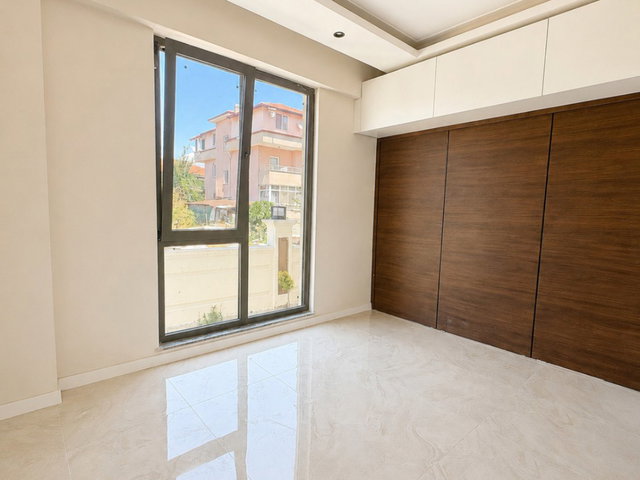 - HER KATTA -YAZLIKTA 100 M2 BAHÇELİ SATILIK LÜKS 3+1 DAİRE