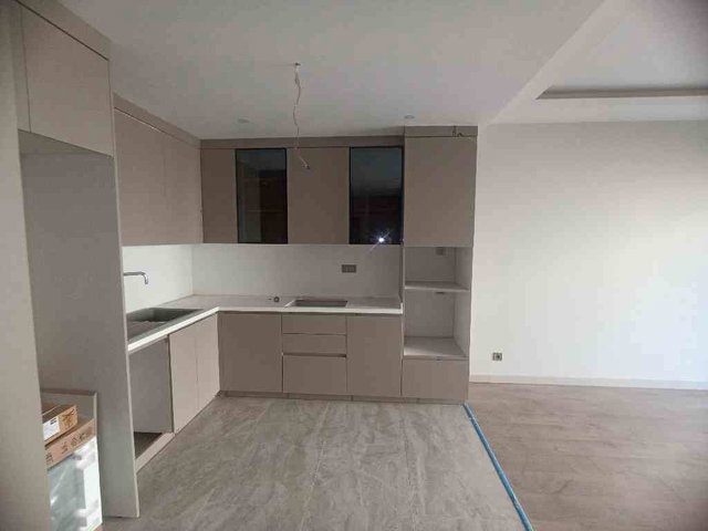 DÖŞEMEALTI ÇIPLAKLI'DA SUNCİTY 1 SİTESİNDE 1+1 KİRALIK DAİRE