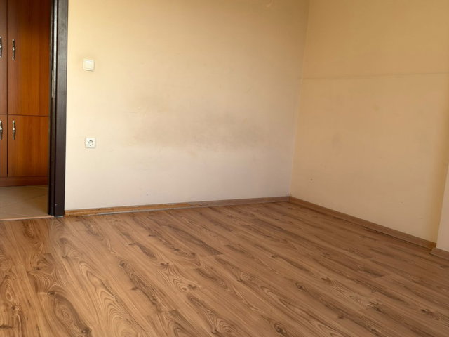 ÜNİVERSİTEYE ÇOK YAKIN KİRALIK DAİRE
