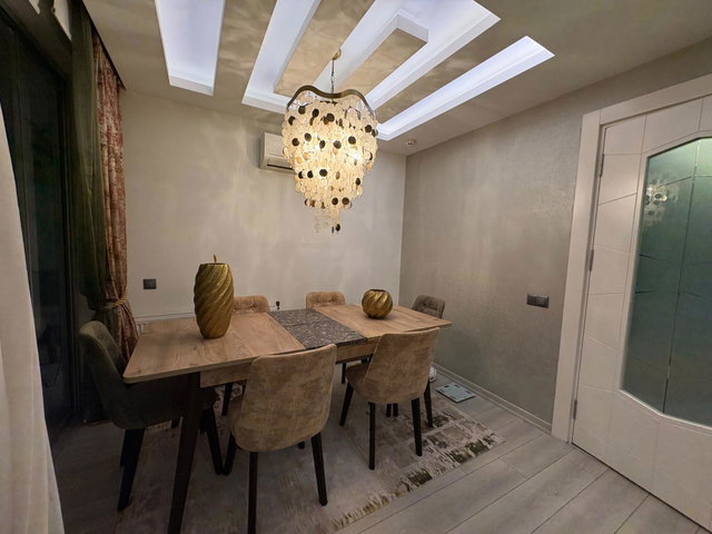 REMAX RİNA'DAN MEZİTLİ'DE FULL EŞYALI AYLIK ÖDEMELİ 4+1 DAİRE