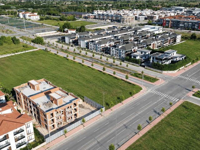 YENI STADYUM KARŞISINDA SATILIK 3+1 DAIRELER