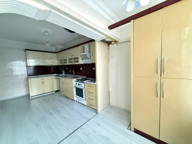 REMAX İLKE'DEN YILDIZKENT'TE 3+1 KİRALIK DAİRE