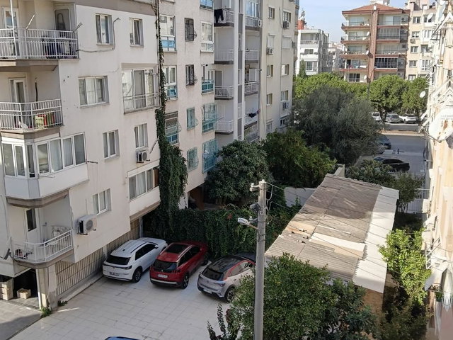 BAHRIYE ÜÇOK'TA 3+1 ASANSÖRLÜ SATILIK DAIRE