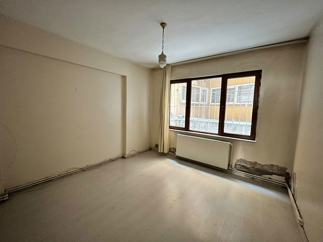 REMAX İLKE'DEN ŞEHİR MERKEZİ'NDE 3+1 SATILIK DAİRE