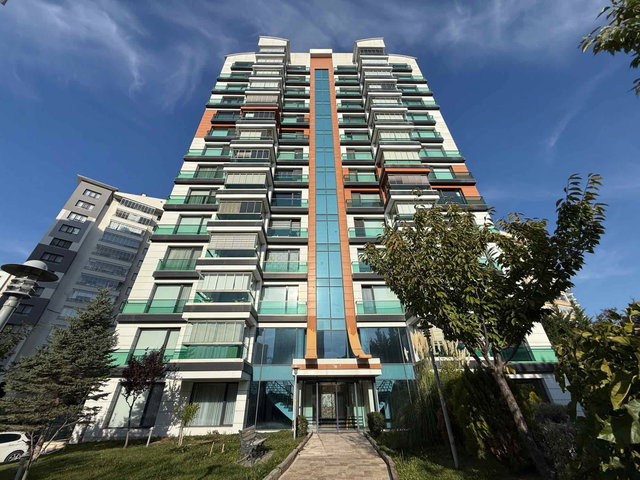 YAŞAMKENT GÖLPARK KONUTLARI SATILIK ÖZEL 4+1 DAİRE!