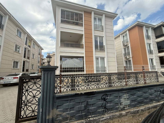 SAKARYA ARİFİYE HANLIKÖYDE KİRALIK 2+1 AÇIK MUTFAK DAİRE