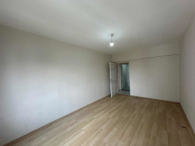 VADİYE KOMŞU ÇANLIK SİTESİNDE KİRALIK GÜNEY CEPHE 3+1
