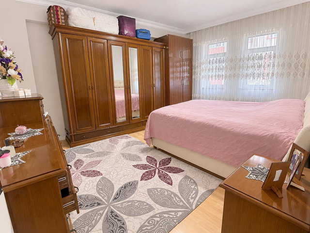 REMAX İLKE'DEN ŞÜKRÜPAŞA BEŞ EVLER'DE 3+1 KİRALIK DAİRE