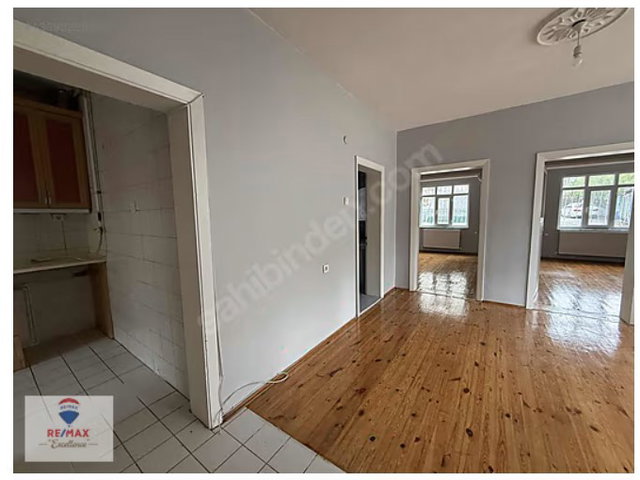 DERİNCE SIRRIPAŞA MAHALLESİNDE KİRALIK 3+1 DAİRE