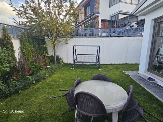 REMAX İLKE'DEN KAYAKYOLU'NDA 5,5+1 SATILIK VİLLA
