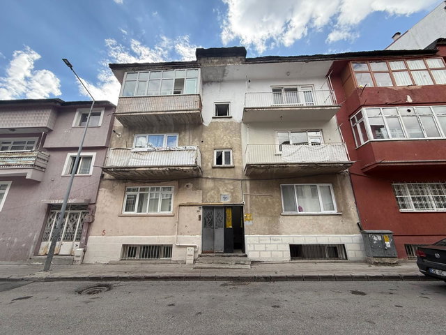 REMAX İLKE'DEN TERMİNAL CADDESİ'NDE 2+1 KİRALIK DAİRE