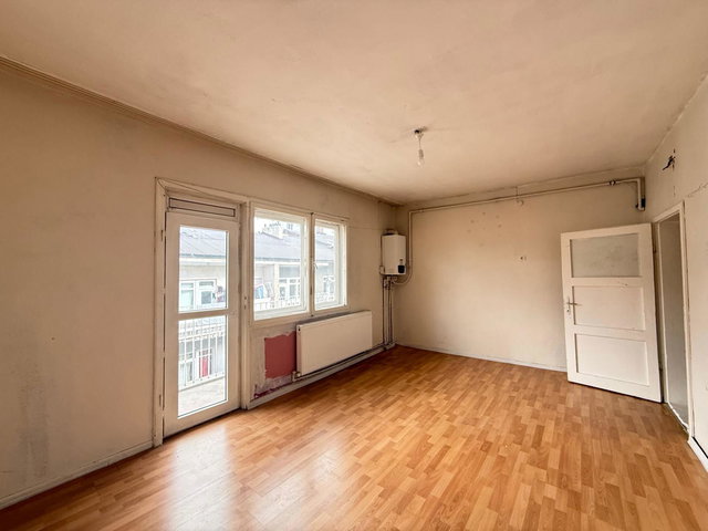 REMAX İLKE'DEN TERMİNAL CADDESİ'NDE 2+1 KİRALIK DAİRE