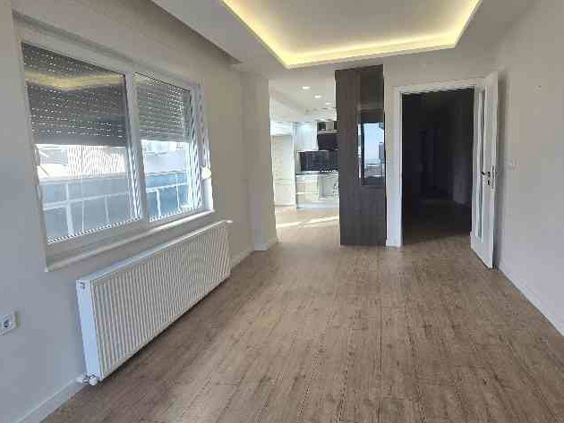 ANTALYA KONYAALTI CADDESİ 2+1  GENİŞ DAİRE