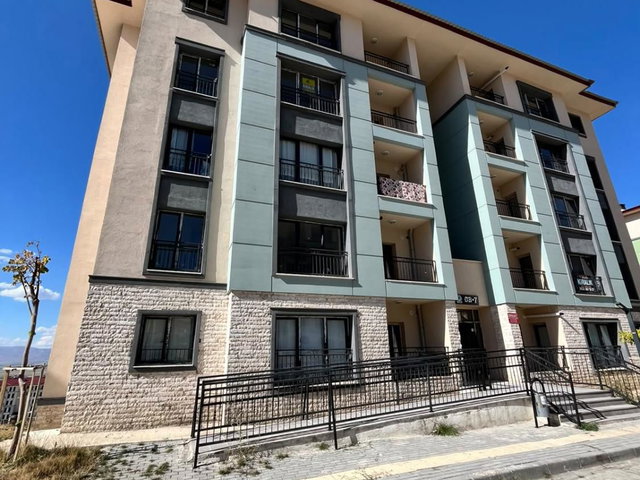 REMAX İLKE'DEN HİLALKENT YENİ TOKİ'DE 3+1 KİRALIK DAİRE