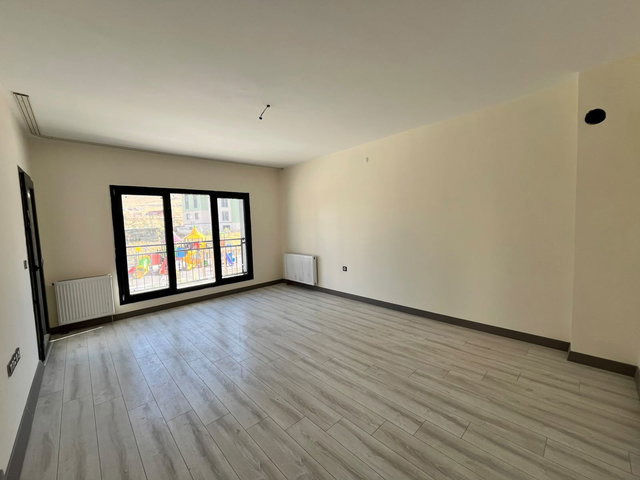 REMAX İLKE'DEN HİLALKENT YENİ TOKİ'DE 3+1 KİRALIK DAİRE