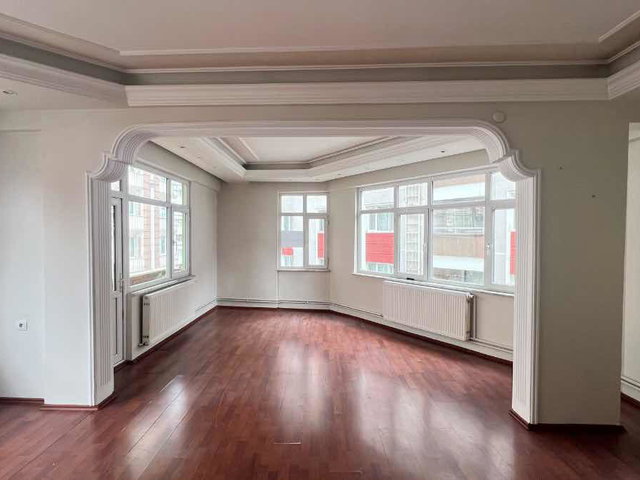 FEVZİ ÇAKMAK MAH.’DE 100. YIL BULVARI’NA YAKIN 3+1 KİRALIK DAİRE