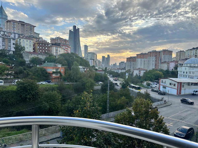 ÜMRANİYE ARMAĞANEVLERDE FİNANSKENTE YAKIN, YENİLENMİŞ 2+1 DAİRE