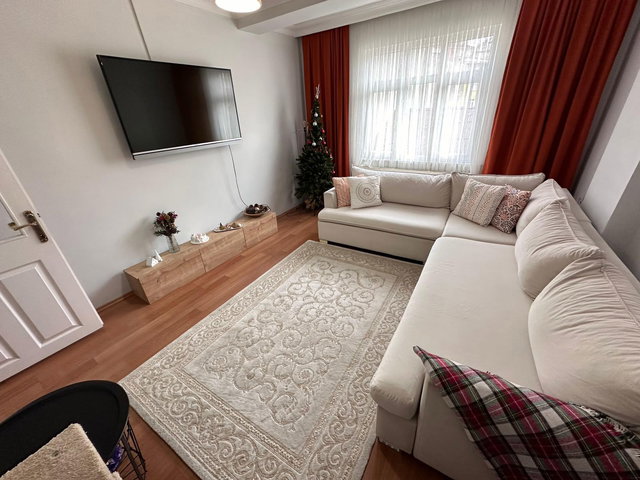 MEHTERÇEŞME’DE GÜNEY CEPHELİ 3+2 | 160 M² NET | SON KAT (3/3) | 2 BANYO 3 WC