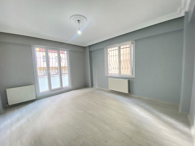 PENDIK ÇINAREDE METROYA 5 DK MESAFEDE 2+1 KIRALIK BOŞ DAIRE