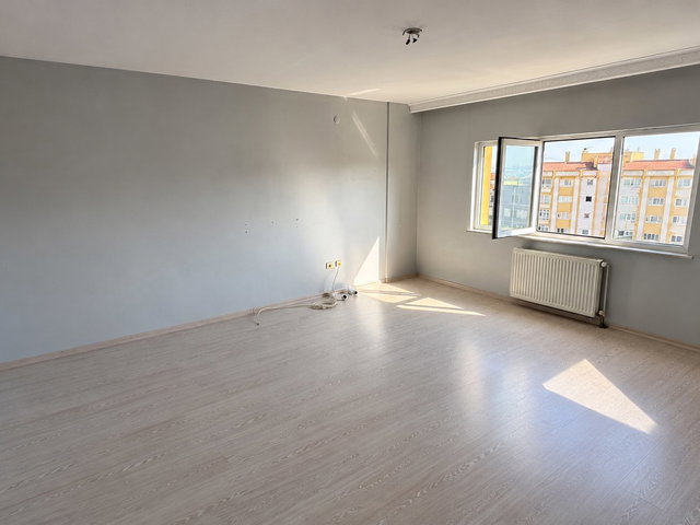 PENDİK ÇAMLIK MAHALLESİ KİPTAŞ MANOLYA SİTESİNDE KİRALIK 2+1