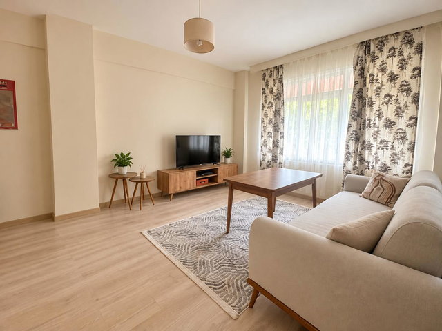 KARTAL MEYDANA 5 DK YÜRÜME MESAFESİNDE KİRALIK DAİRE