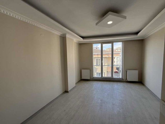 ÜÇEVLER MAH 2+1 KAPALI MUTFAK SATILIK BOŞ DAİRE