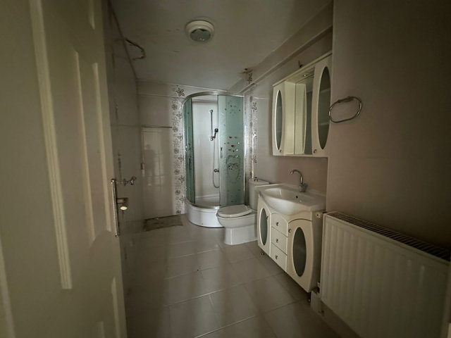 REMAX EXCELLENCE'DEN İZMİT KOZLUKTA KİRALIK 3+1 ARA KAT DAİRE