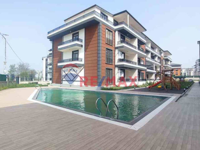 RE/MAX EXCELLENCE'DEN FSM'DE KİRALIK 3+1 ARA KAT DAİRE