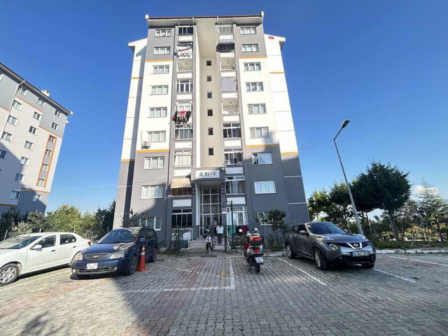 İZMİT AKPINAR TOKİ DE KREDİYE UYGUN SATILIK 2+1 ARAKAT DAİRE