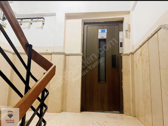 PENDİK BATI ÇARŞININ TAM MERKEZİNDE SAHİLE YÜREME SATILIK 3+1