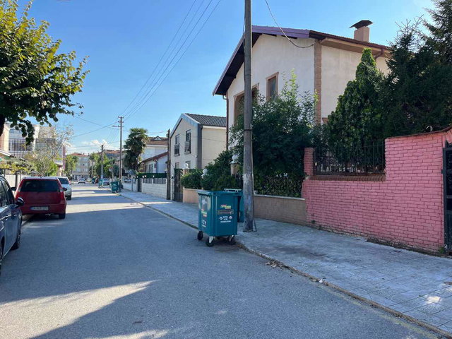 REMAX MAVİDEN 55M2 KAPALI GARAJ GENİŞ BAHÇE 7+1 MÜSTAKİL VİLLA