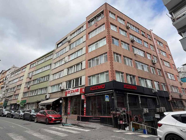 BEŞİKTAŞ AKARETLER GİRİŞİNDE GÜNEY CEPHE, BOĞAZ MANZARALI 2+1
