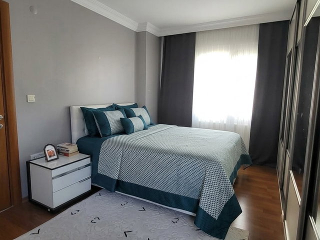 WHİTE CİTY SİTESİ MALTEPE GİRNE'DE İÇİ KOMPLE YENİLENMİŞ  METROYA YÜRÜME MESAFESİNDE