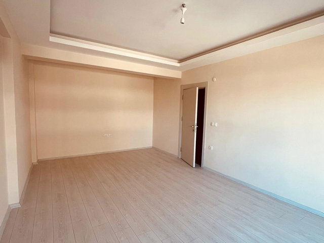 KOCAELI BAŞISKELE SATILIK ARAKAT SIFIR DAIRE SITE İÇINDE