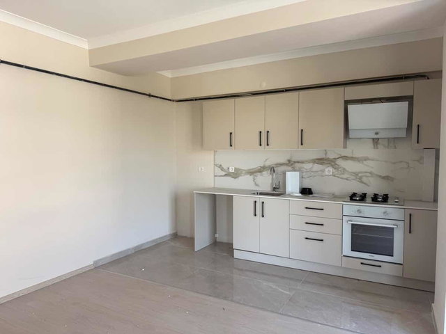 REMAX MAXİMUM'DAN YENİŞEHİR'DE KİRALIK 1+1 DAİRE