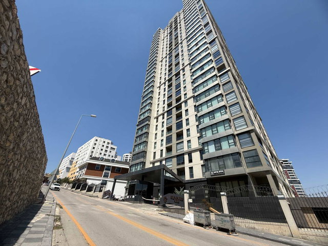 KUVARS KULE’DE 4+1 | 210 M² NET | KISMİ EŞYALI | 8. KAT | YERDEN ISITMA | SOSYAL TESİS-ÖZEL YAPILI
