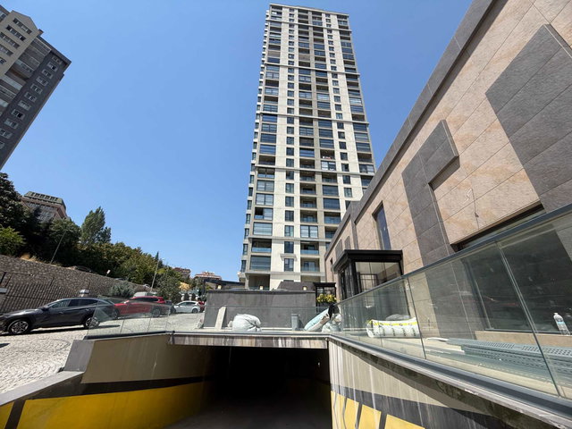 KUVARS KULE’DE 4+1 | 210 M² NET | KISMİ EŞYALI | 8. KAT | YERDEN ISITMA | SOSYAL TESİS-ÖZEL YAPILI