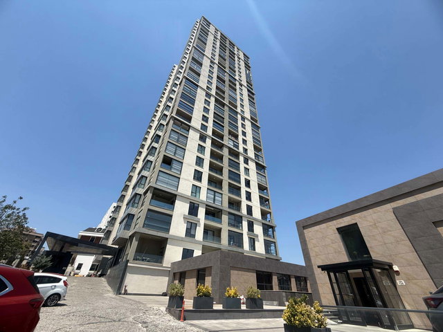 KUVARS KULE’DE 4+1 | 210 M² NET | KISMİ EŞYALI | 8. KAT | YERDEN ISITMA | SOSYAL TESİS-ÖZEL YAPILI