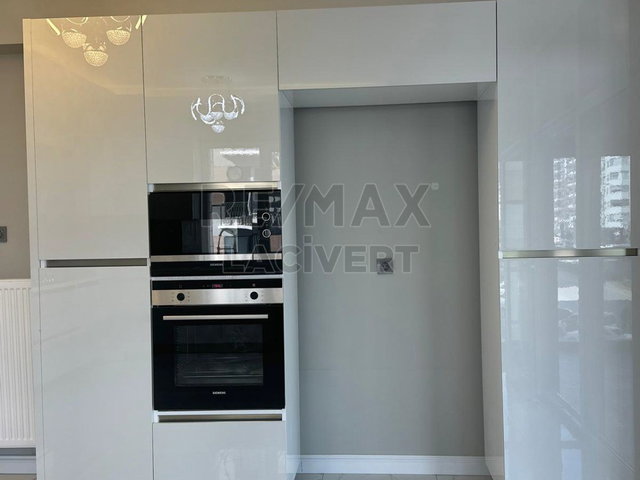 RE/MAX LACİVERT'TEN SEFA PARK'TA ULTRA LÜKS SATILIK 4+1 DAİRE